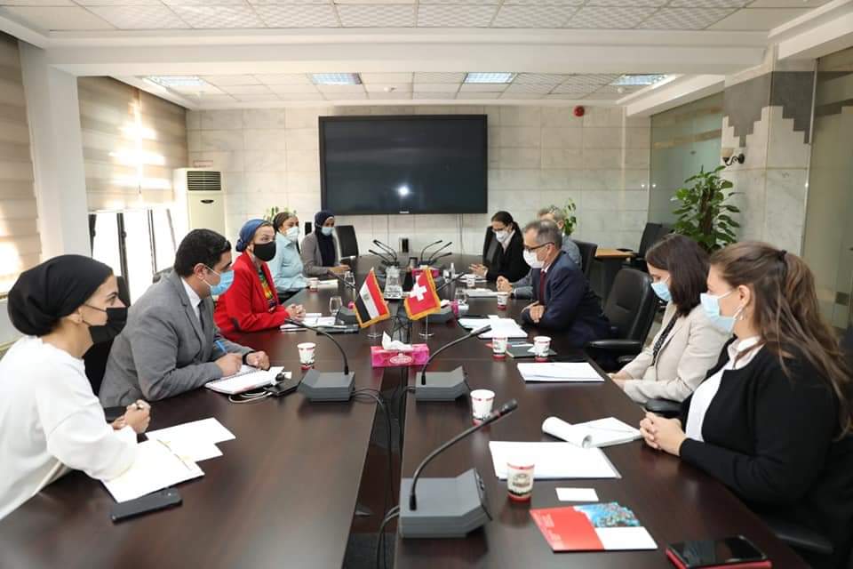 وزيرة البيئة تناقش مع الجانب السويسري دعم السياحة البيئية والاقتصاد الأخضر 