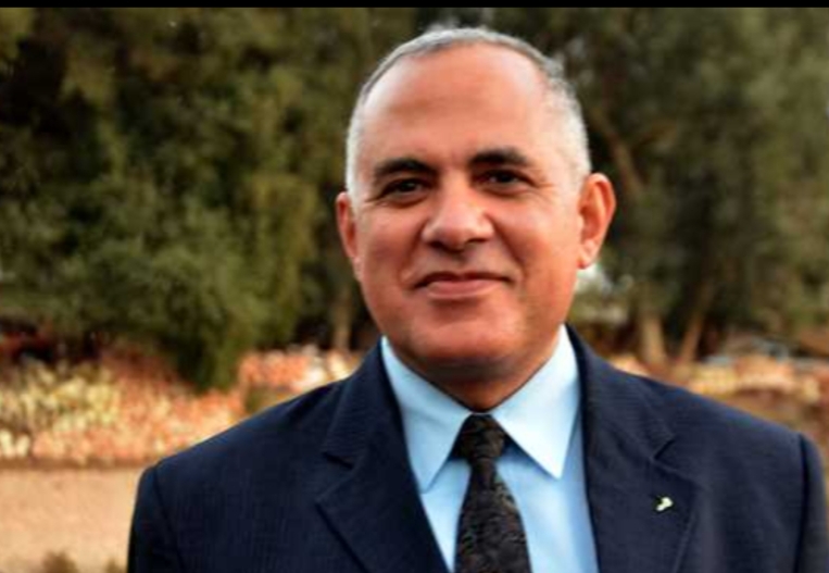 وزير الرى يتفقد مشروعات الرى والموارد المائية بالبحرالاحمر