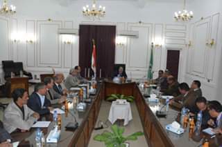 المنيا في أسبوع.. المحافظ يجتمع مع نواب البرلمان وقافلة طبية وحلول عاجلة لمشاكل المواطنين في بني مزار ودير مواس وابو قرقاص