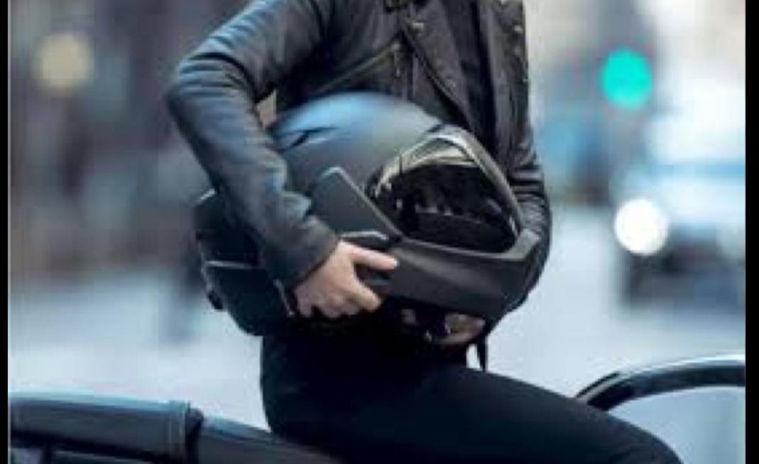 كشف ملابسات تعرض أحد المواطنين لواقعة سرقة هاتف محمول من قِبل قائد دراجة نارية