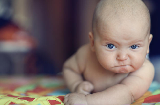 بعيدًا عن الجدل الديني.. هل يأتي "العيل" برزقه؟