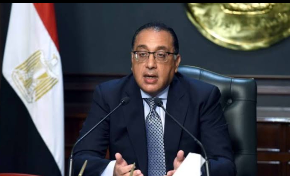 مدبولى..مهلة أسبوعان لكل المنافذ التجارية لوضع أسعار السلع بوضوح وإعلانها .. وإجراءات عقابية حاسمة ضد المنافذ غير الملتزمة