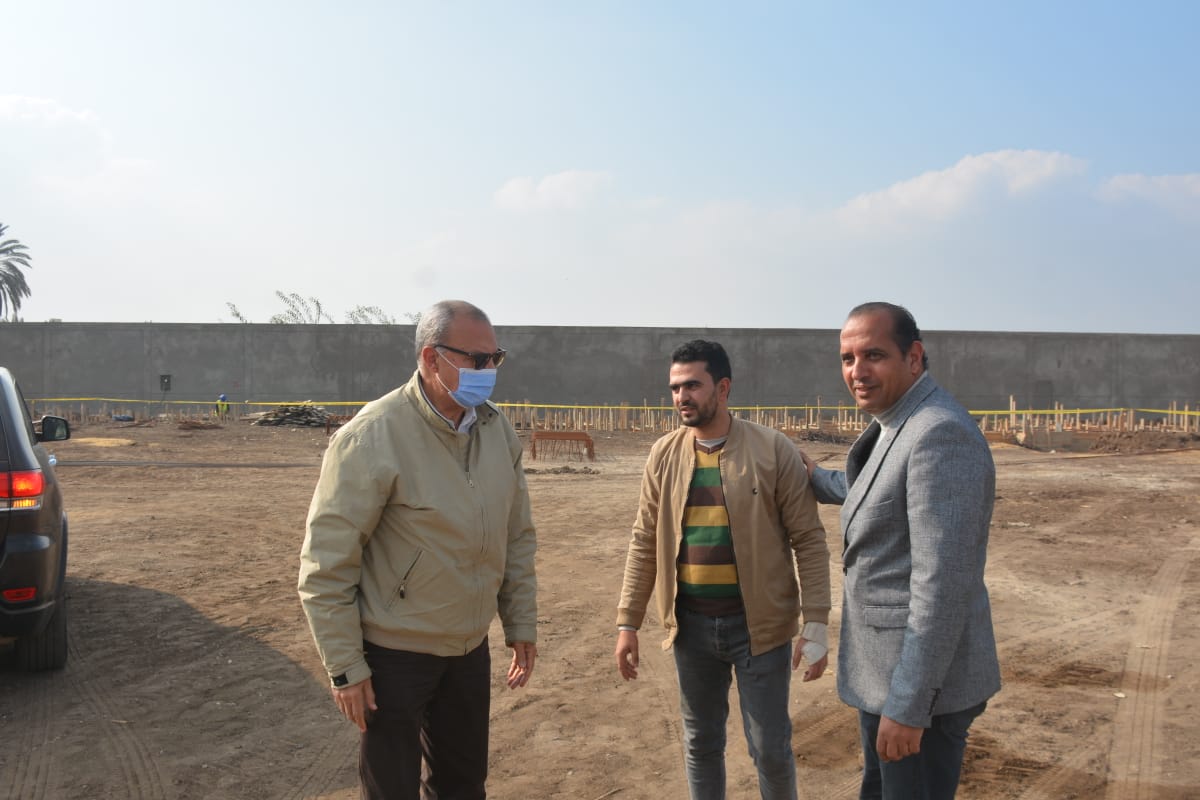 محافظ القليوبيه يتفقد مشروعات الصرف الصحي بمدينتي قليوب والقناطر الخيرية                       