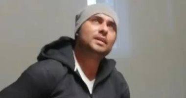 أحمد صلاح حسنى بدأ لاعب كرة ثم ملحن وممثل وحاليا مطرب