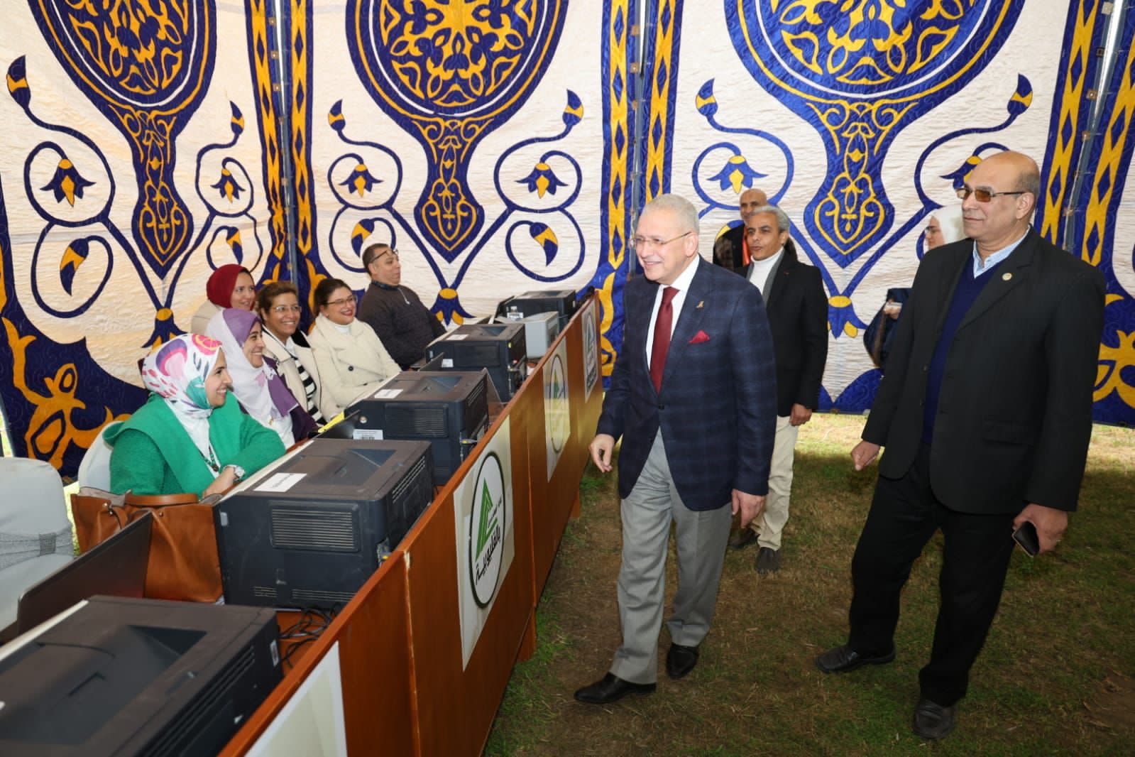 نقيب المهندسين بالقليوبية يدلى بصوته في انتخابات التجديد النصفي للنقابة