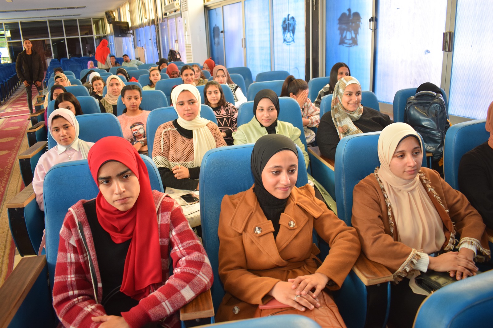 نحو جيل يُبني المستقبل بمشاركة ٥٠٠ من الطلاب  جامعة سوهاج تنظم ندوة لمكافحة الإدمان وطرق الوقاية والعلاج. 