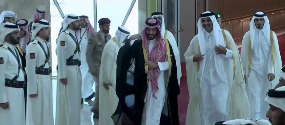 ولي العهد السعودى يترؤس وفد المملكة المشارك في الدورة (44)  لمجلس التعاون الخليجي بالدوحة