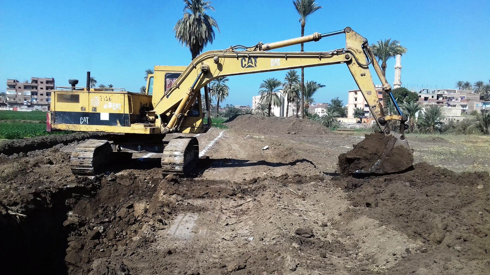 مساحتها ١٠ الآف مترمربع ..  محافظ سوهاج : البدء في أعمال إنشاء المدرسة المصرية اليابانية بجهينة 