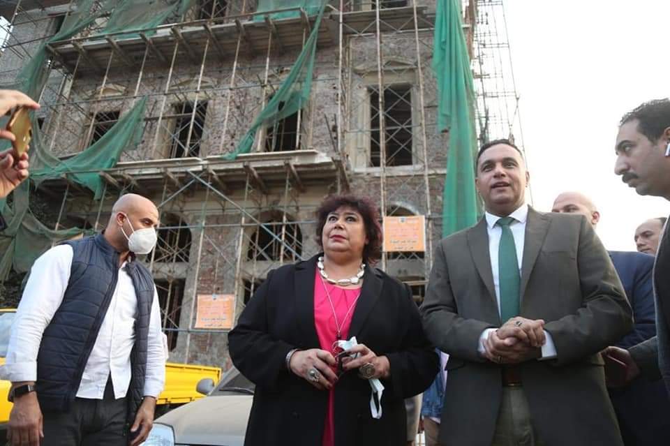 بالصور: وزيرة الثقافة ومحافظ الدقهلية يتفقدان أعمال ترميم مبنى أوبرا المنصورة