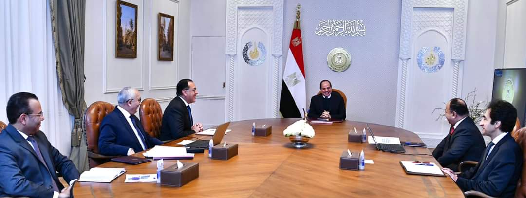 الرئيس السيسي يتابع جهود تطوير منظومة التعليم الاساسي بمختلف محاورها 
