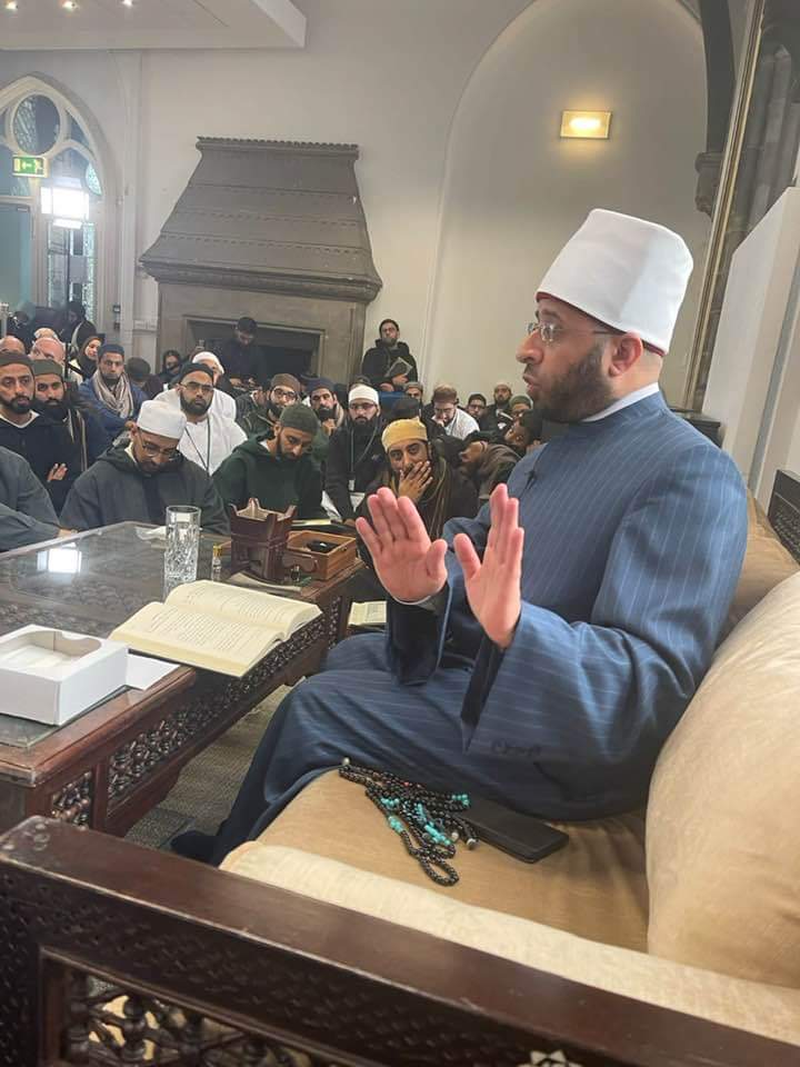 الأزهري في جولات لـ 5 دول خلال الشهر الجارى أولهم بريطانيا