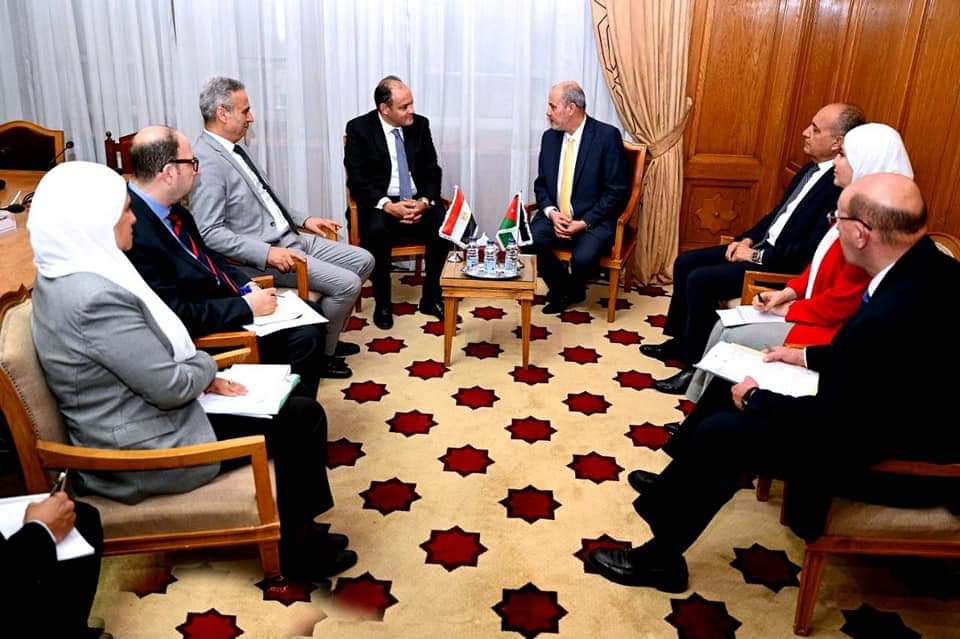 وزير التجارة والصناعة يلتقي نظيره الأردني لبحث سبل تنمية وتطوير العلاقات التجارية والصناعية والاستثمارية بين البلدين ومستجدات الوضع الاقتصادي العالمي