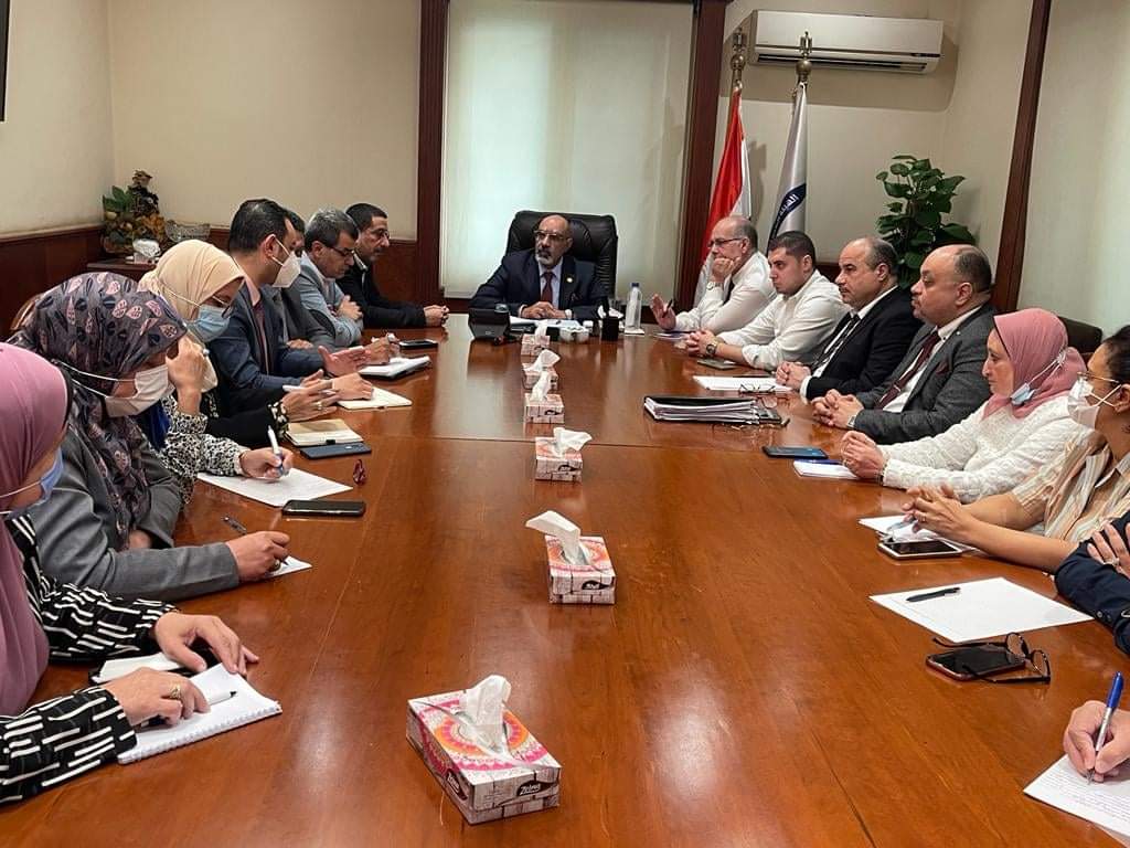 طوارئ في التأمين الصحي لبحث تقديم خدمات طبية أفضل للمواطنين