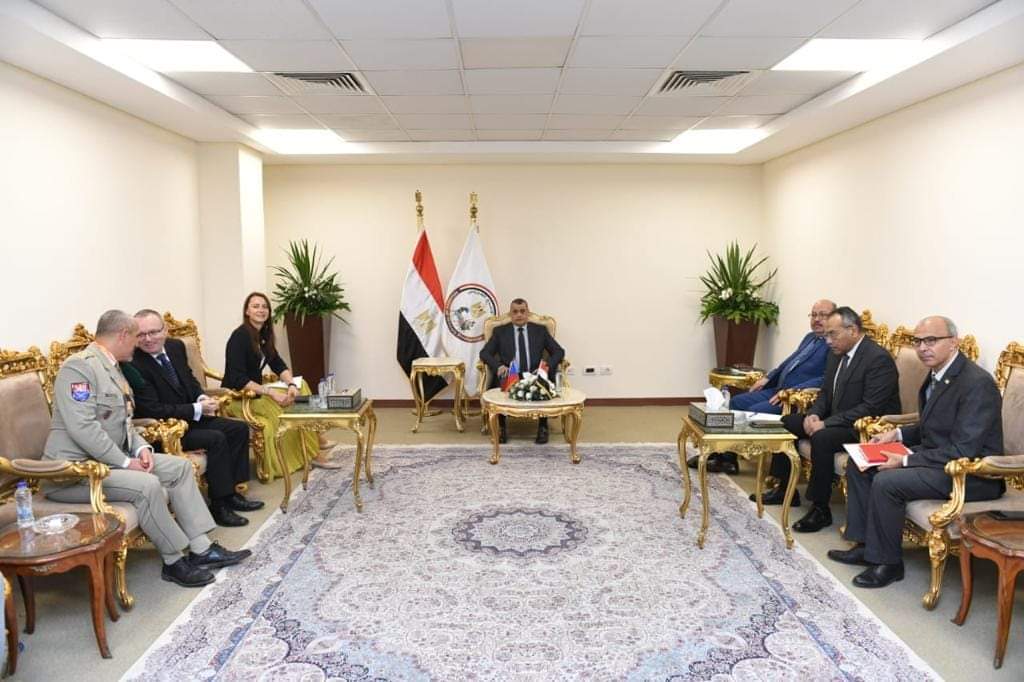 خلال فعاليات اليوم الثاني من "EDEX 2023" بحث سبل التعاون بين "وزارة الإنتاج الحربي" و"وزارة الدفاع التشيكية"