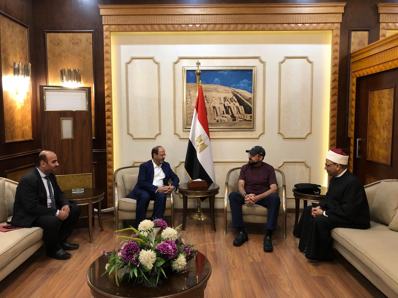 بعد لقائه بالسفير الباكستاني...وزير الشؤون الدينية يشارك في المؤتمر الدولي 35 للمجلس الأعلى للشئون الإسلامية