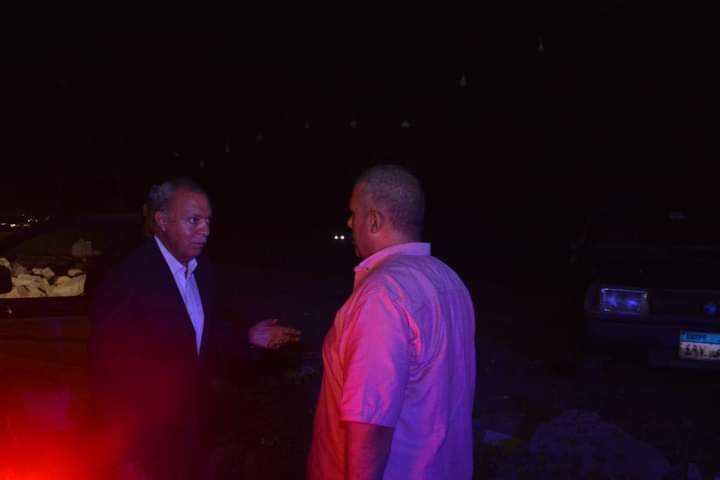 الهجان يقوم بجولة مسائية على الطريق الزراعي بنطاق المحافظة لمتابعة تنفيذ قرار ترشيد استهلاك الكهرباء