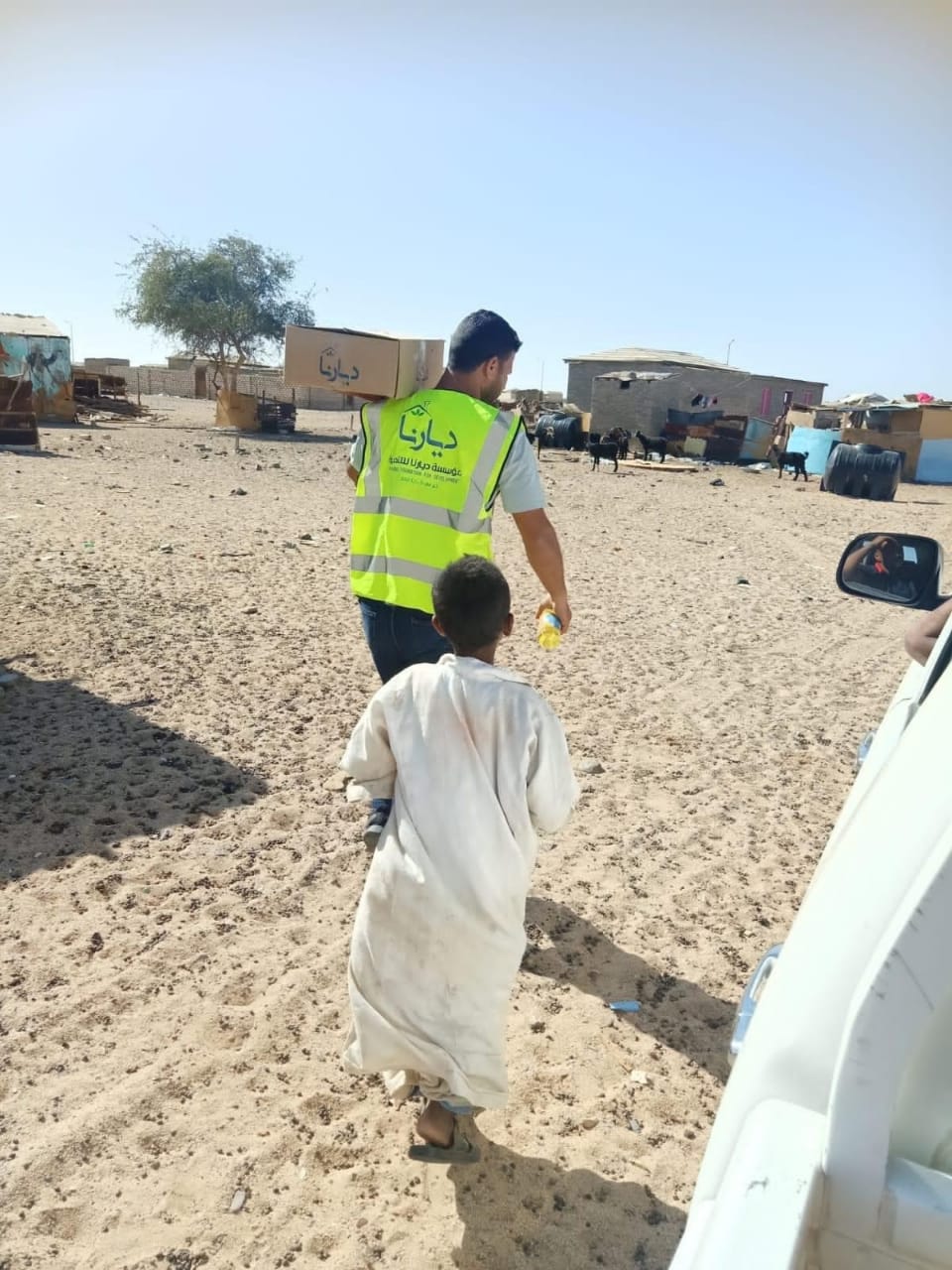 مؤسسة ديارنا للتنمية تقدم ٣٠طن مواد غذائية لاهالى الشلاتين وحلايب