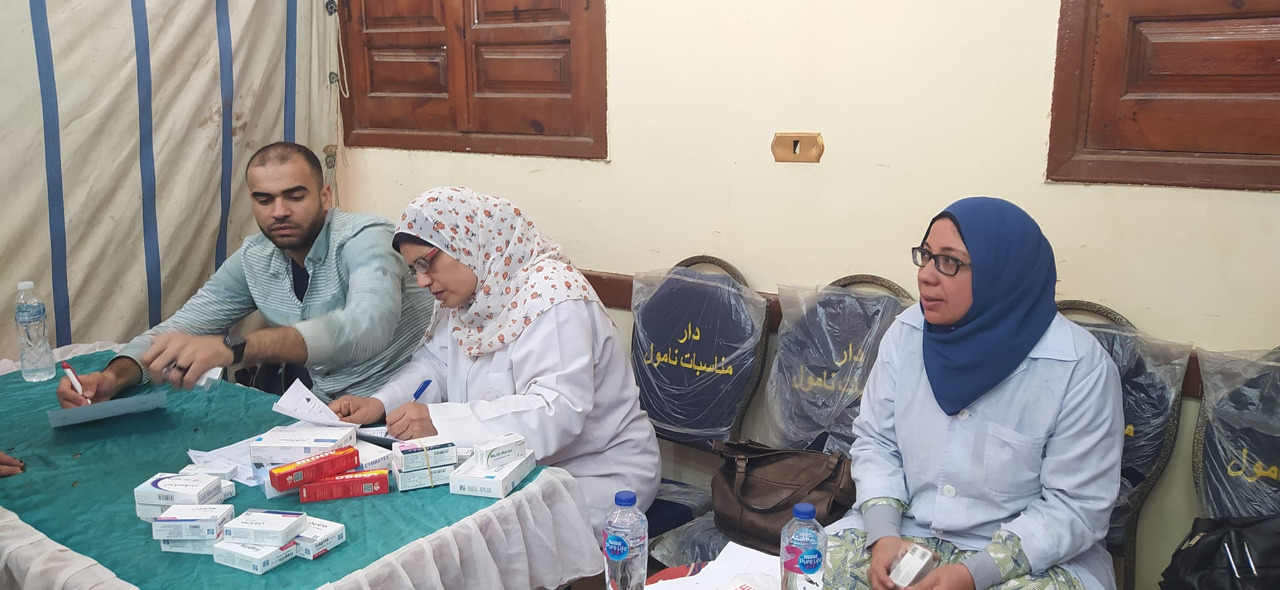 رئيس جامعة بنها يفتتح العيادات الطبية المتخصصة بمقر العبور