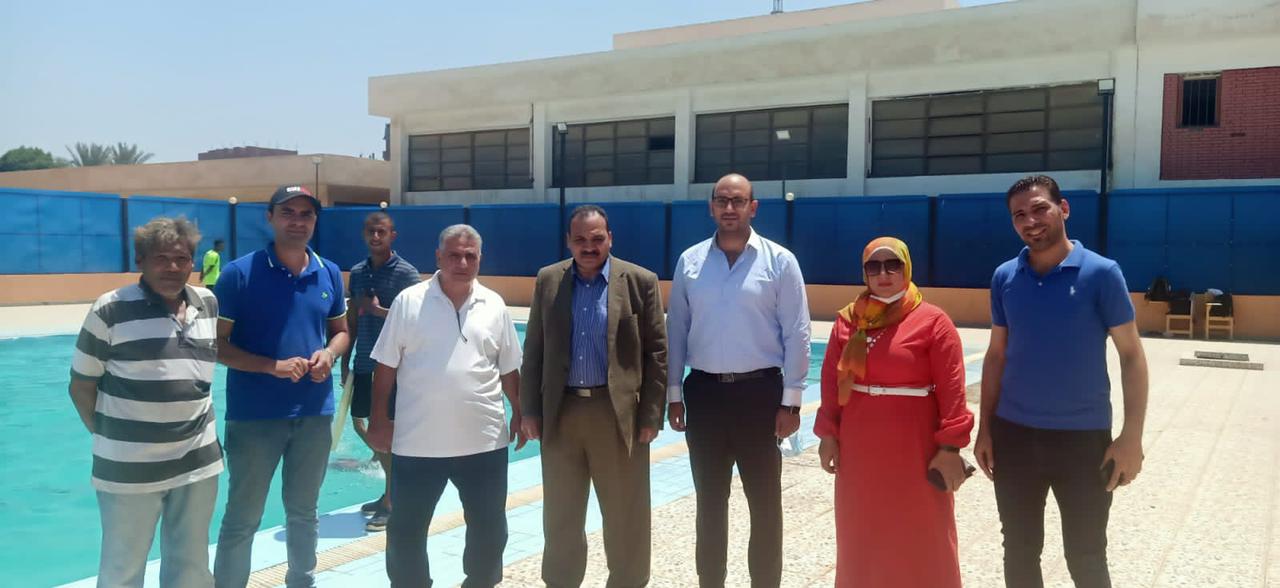 نائب رئيس جامعة بنها لشئون التعليم والطلاب يتفقد مركز إعداد القادة بمشتهر