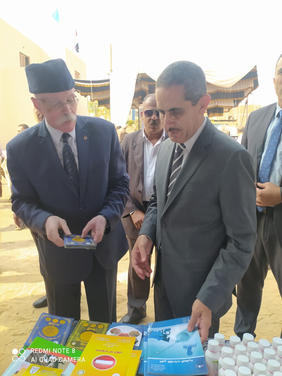 بالصور: محافظ الغربية يفتتح قافلة بيطرية في محلة منوف