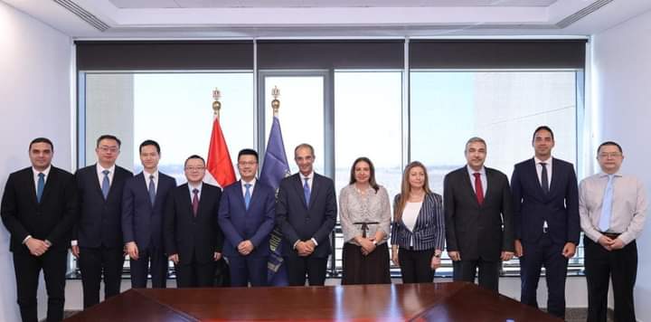 طلعت يشهد توقيع مذكرة تفاهم مع شركة هواوى Huawei لتعظيم الاستفادة من تكنولوجيا الذكاء الاصطناعى وتحسين مؤشرات مصر فى مجال الذكاء الاصطناعى