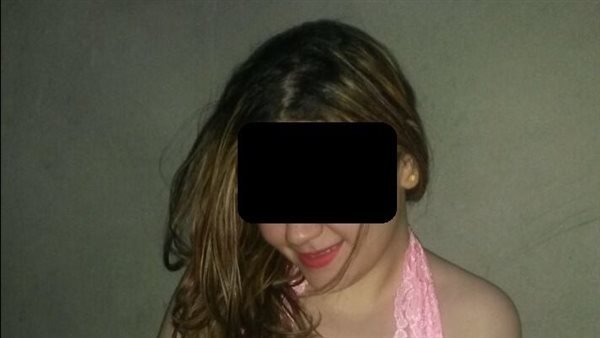 القبض على حارس عقار يديره للأعمال المنافية الاداب مقابل الساعة 700جنية. والقبض على عصابة سرقة ذوايا ابراج الكهرباء بسفاجا