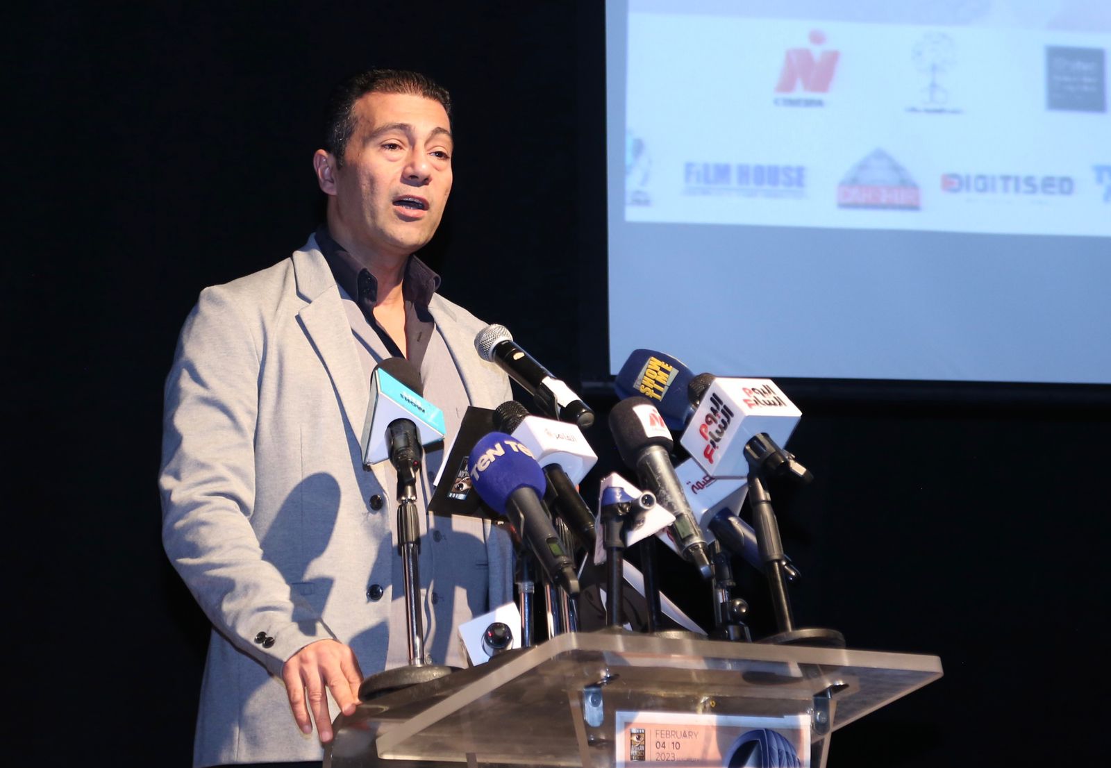 مدير المركز الإعلامي يعلن أعضاء لجنة تحكيم "الفيبرسي" بمهرجان الأقصر