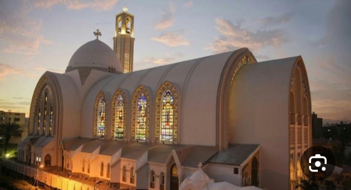 مجلس الوزراء يوافق على تقنين أوضاع 160 كنيسة ومبنى تابعاً