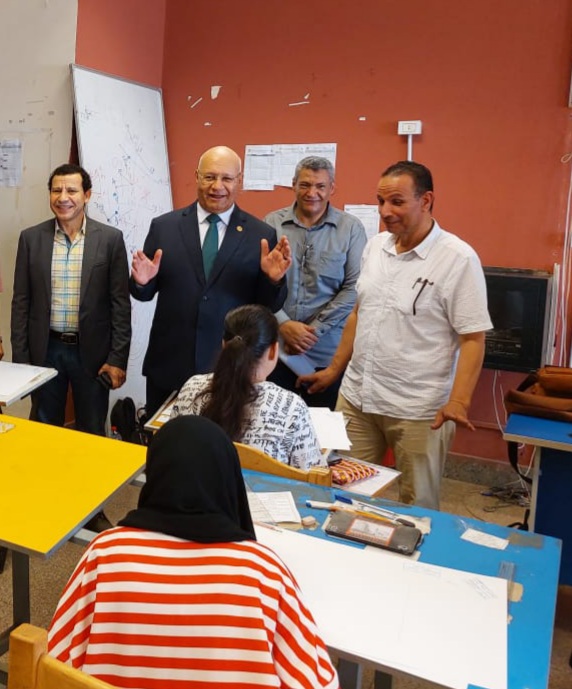 رئيس جامعة بنها يتفقد اختبارات القدرات بكليتي التربية الرياضية والفنون التطبيقية 