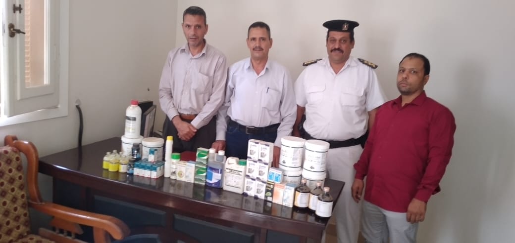 ضبط ١٧ صنف من الأدوية البيطرية منتهية الصلاحية، وغلق عيادة بيطرية في الغربية