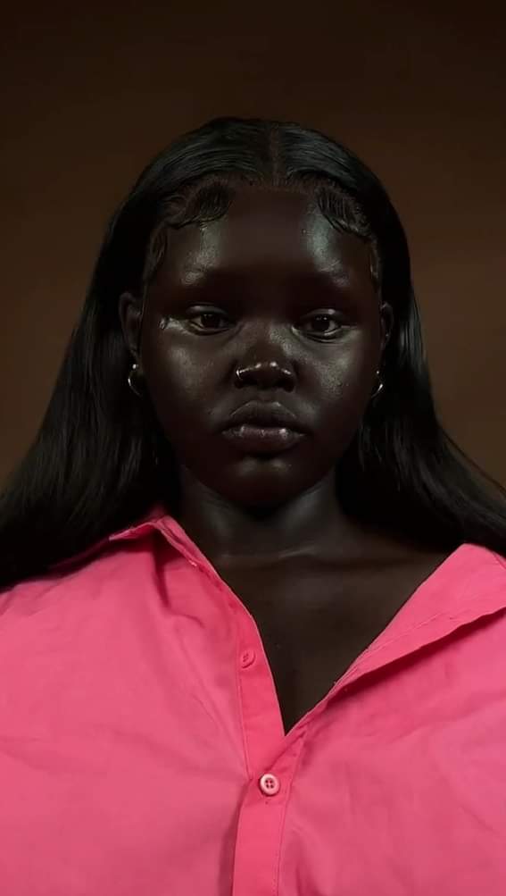 ملامحها استثنائية.. سودانية تحصدت 504 ملايين مشاهدة وتتوج بلقب ملكة تيك توك 2023