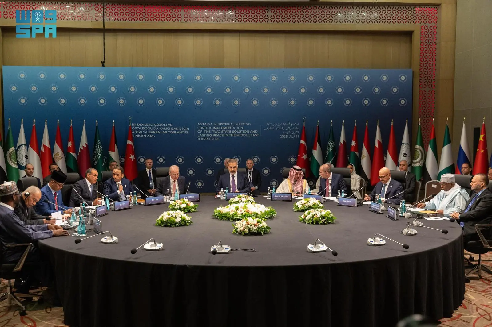 وزير الخارجية السعودي يُشارك في اجتماع اللجنة الوزاريةالعربية والإسلامية بشأن التطورات في قطاع غزة