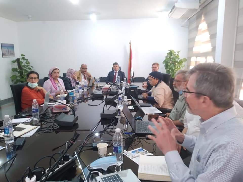 وزيرة البيئة توجه ببحث آليات تطبيق نظام المسئولية الممتدة للمنتج فى مصر وفق المعايير العالمية والقوانين المحلية   