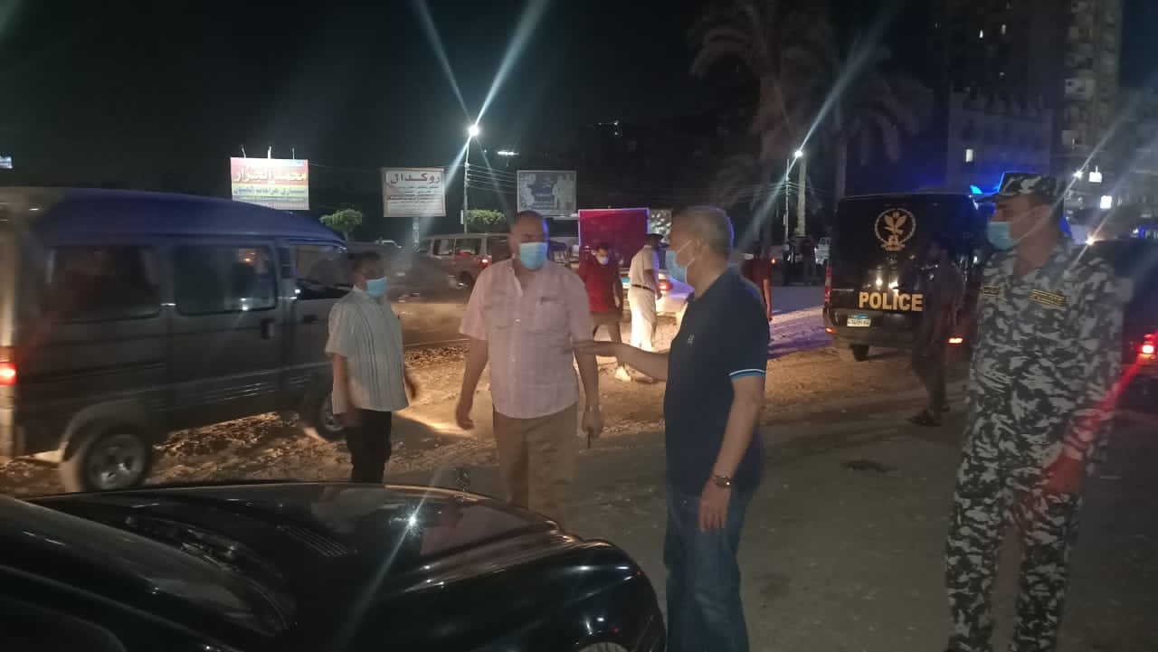 إغلاق معرض سيارات و3 كافيتريات لمخالفتهم تعليمات مجلس الوزراء