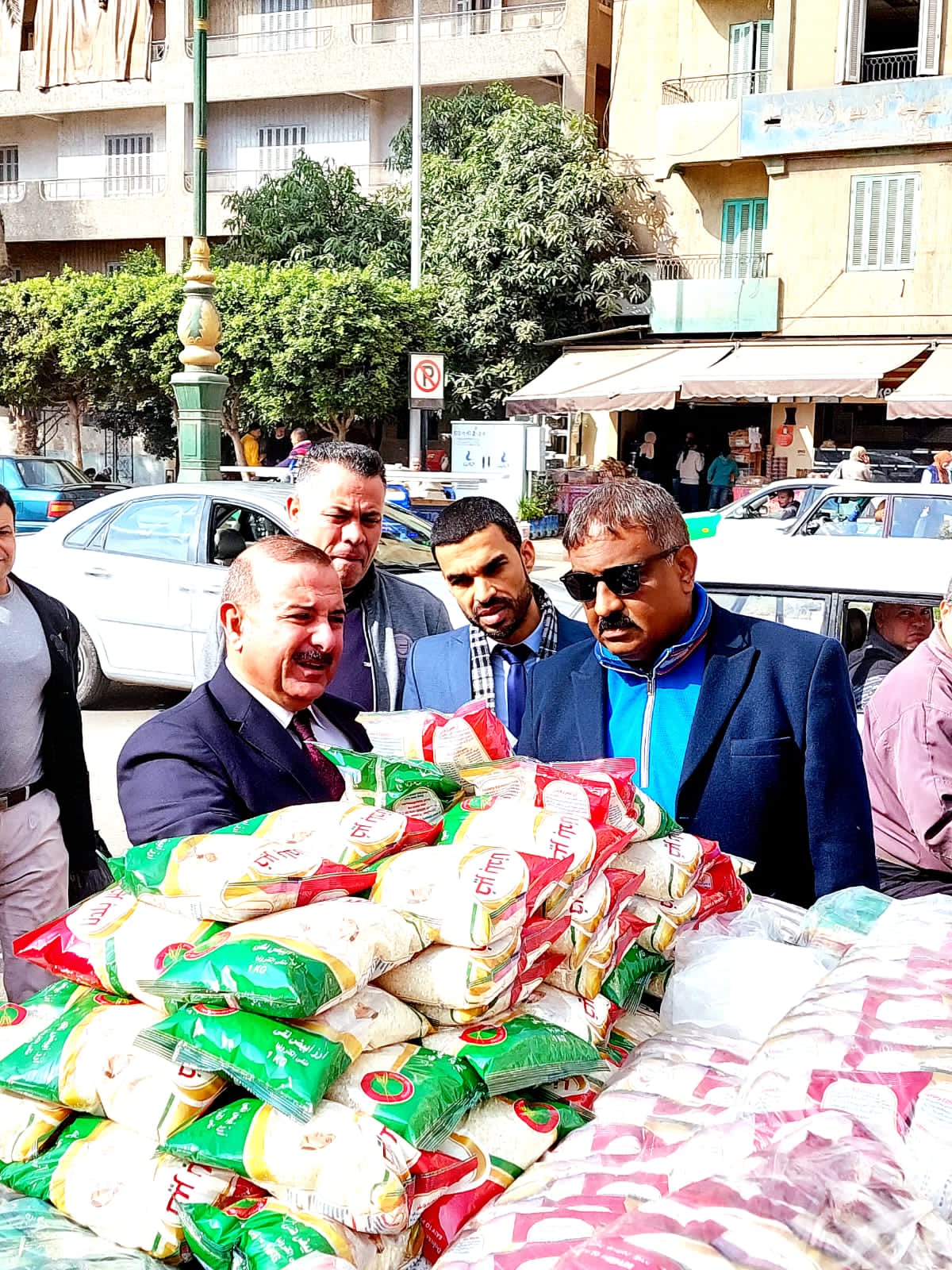 وزير التموين ... افتتاح معارض اهلا رمضان مبكرًا  تنفيذا ‏لتوجيهات الرئيس  لتوفير السلع للمواطنين ‏باسعار مخفضة