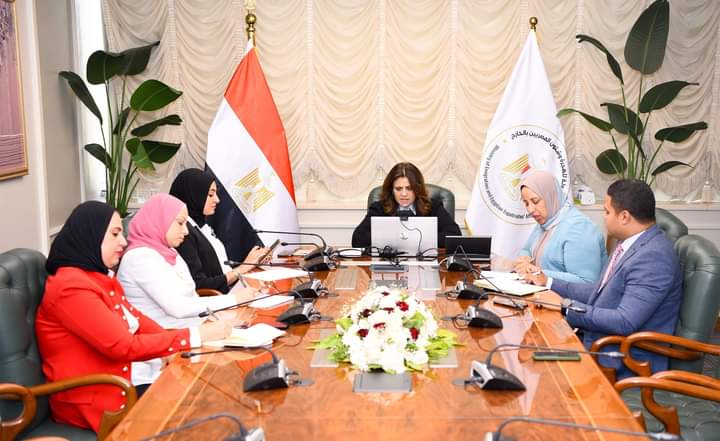 في إطار الاستراتيجية الجديدة لمركز وزارة الهجرة لحوار شباب المصريين بالخارج "ميدسي MEDCE".. وزيرة الهجرة تلتقي أكثر من 60 من الشباب أعضاء المركز 