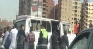 إصابة 7 عمال زراعيين إثر انقلاب سيارة نقل بصحراوى البحيرة