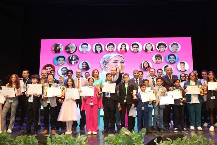 وزيرة الثقافة تُكرم الفائزين بجائزة الدولة للمبدع الصغير بدورتها الثالثة 2023 المقامة تحت رعاية قرينة الرئيس السيدة انتصار السيسي