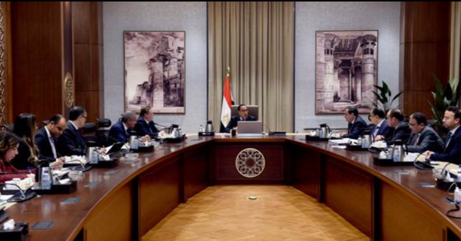 مدبولي يترأس اجتماع اللجنة الوزارية الاقتصادية
