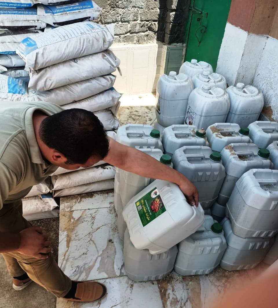 ضبط ٥٩ محل مبيدات ومخصبات بدون ترخيص و 168 عبوه مبيدات ومخصبات غير مسجلة