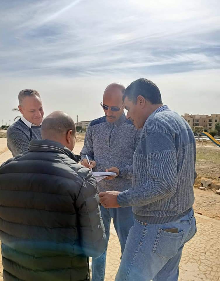 الغيطي: استكمال أعمال مد خطوط المياه والصرف لمشروع بازار العبور "شارع مصر "