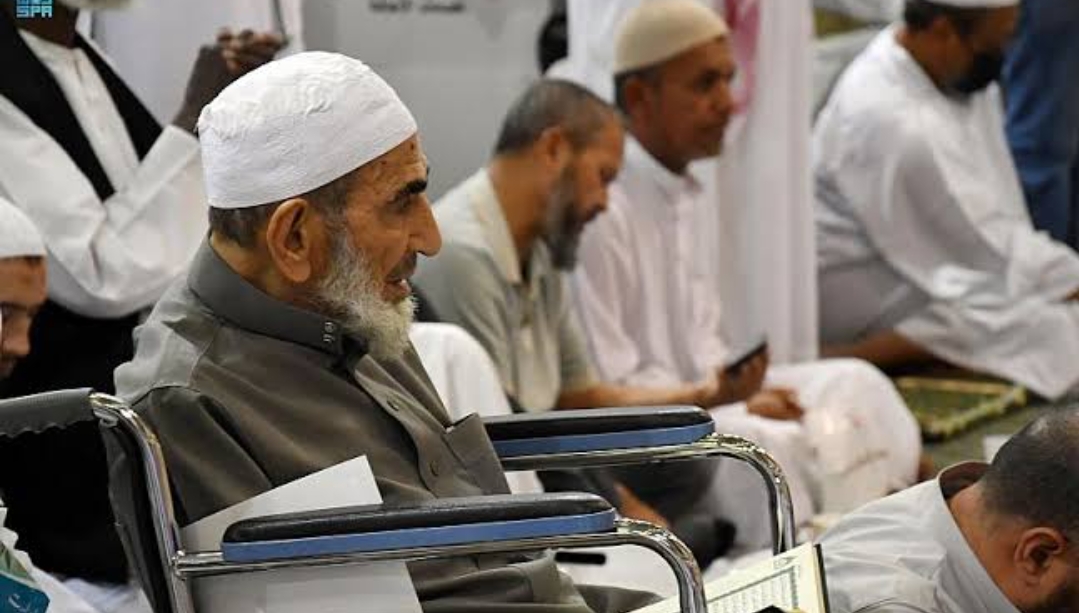 خدمات مساندة ومواقع مجهزة لذوي الإعاقة في المسجد الحرام