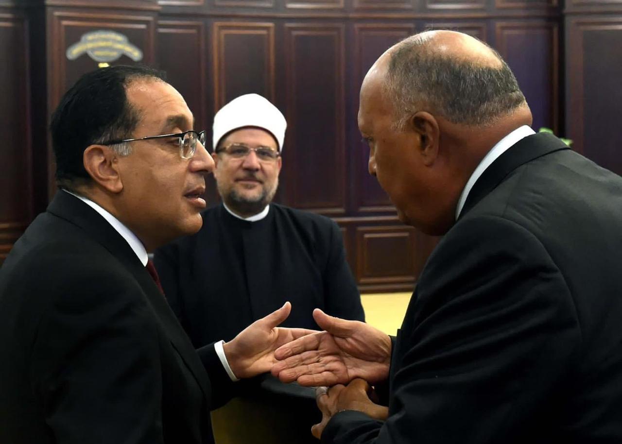 مدبولي يشيد بجهود الرئيس والجهات المصرية المعنية ونجاحها في وقف إطلاق النار في قطاع غزة