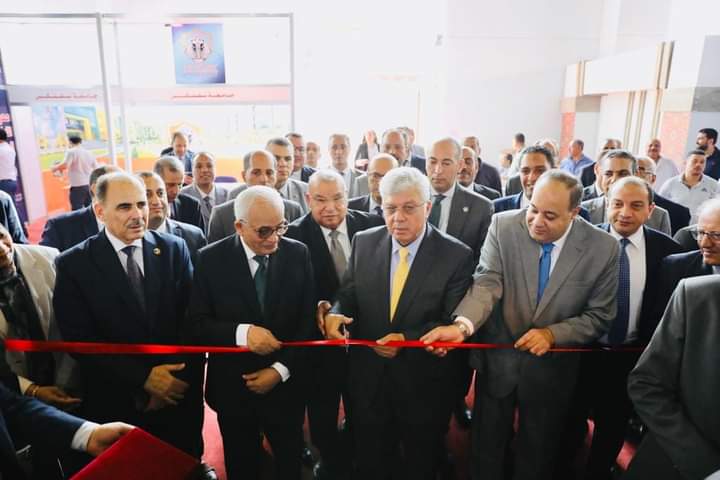برعاية رئيس مجلس الوزراء..   وزيرا التعليم العالي والتربية والتعليم يفتتحان معرض أخبار اليوم التعليمي 
