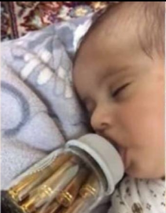 أب يقتل طفله الرضيع بوضع الجير له في اللبن بطهطا