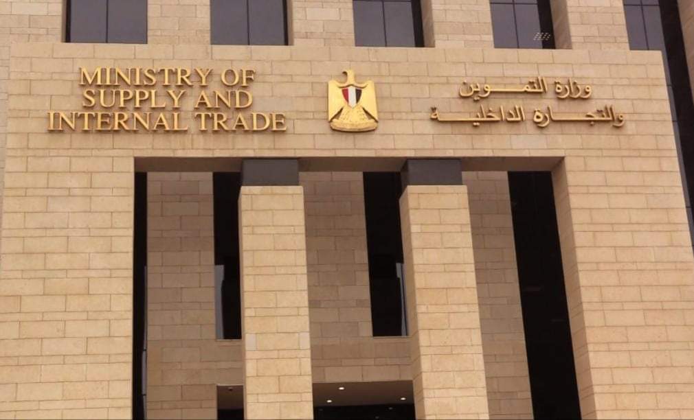 ضخ مخزون استراتيجي من السلع بالمحافظات ‏المعرضه للأمطار.