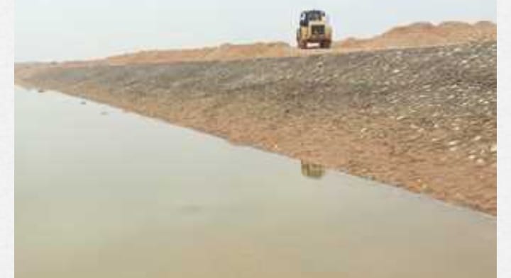 محافظ البحر الأحمر يوجه رؤساء المدن بوضع خطط للتعامل مع مياه السيول