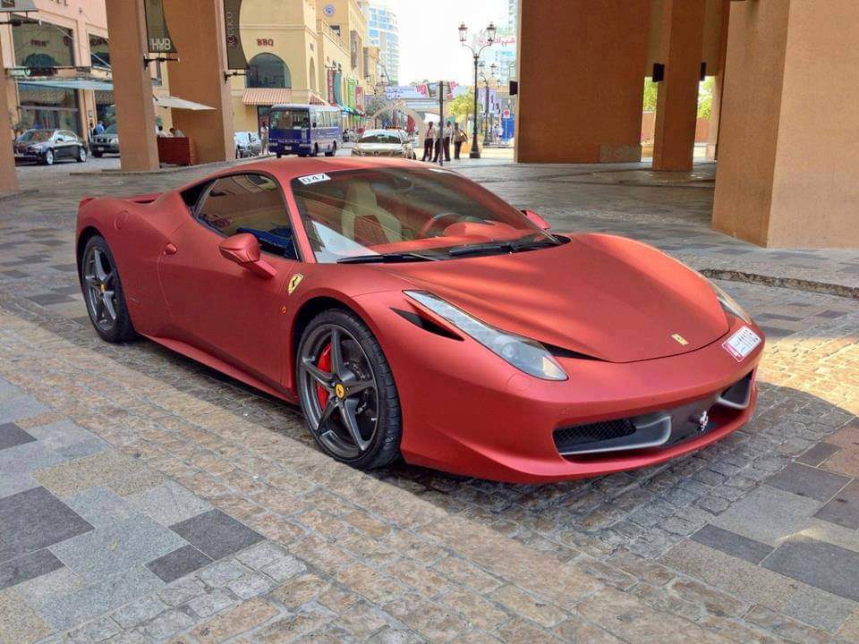 الكموني : 43% تراجعا في ترخيص سيارات الركوب الشهر الماضي بسبب الأزمة العالمية