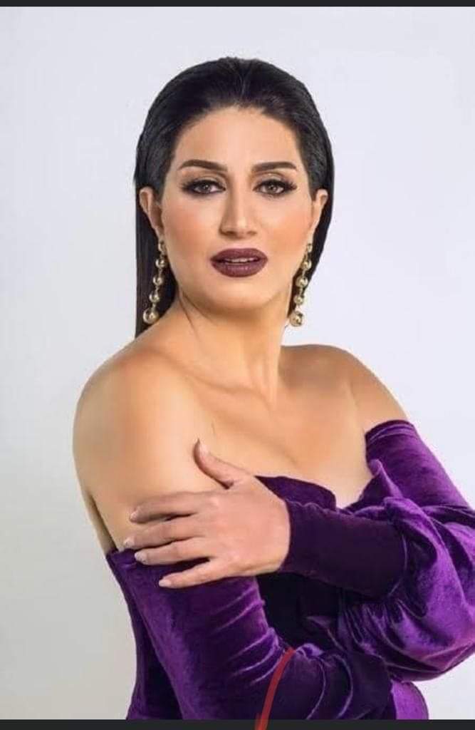 وفاء عامر تشارك نيللي كريم أحوال شخصية