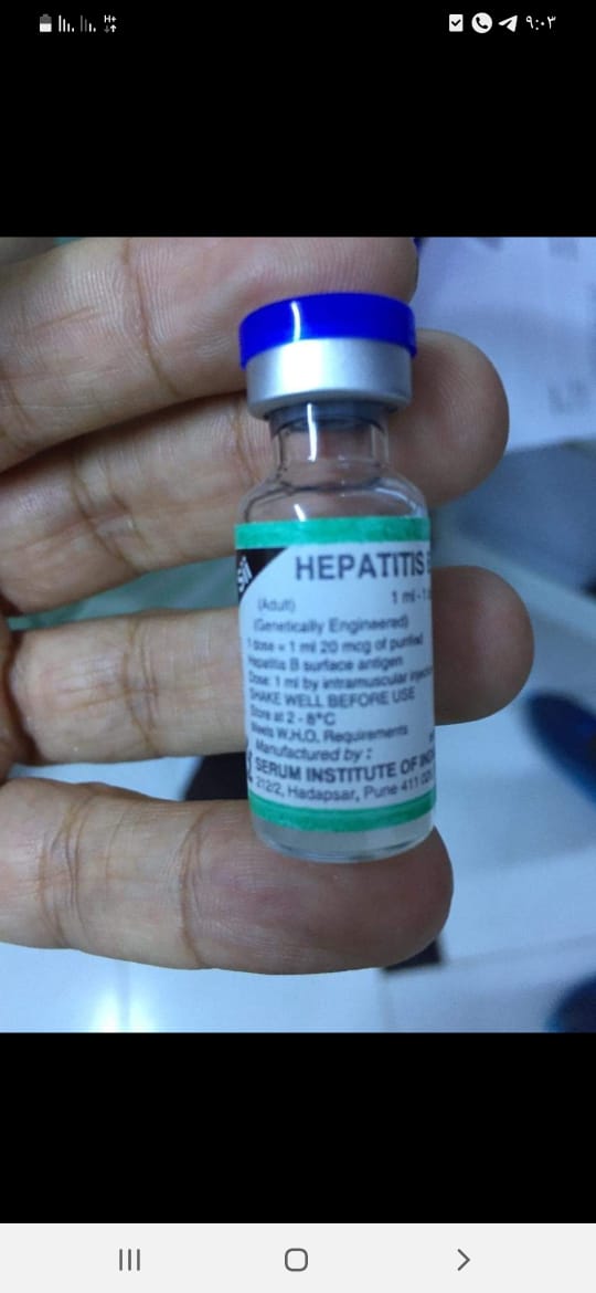 ضبط ١٠٠لقاح الإلتهاب الكبدي الفيروسي B للبالغين داخل أحد مراكز الحضانات بسوهاج